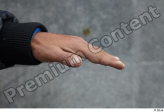 A0019 Man hand reference 0001